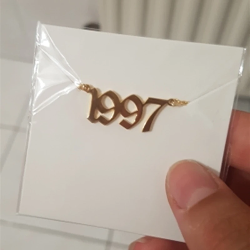 Новое ожерелье для ребенка год рождения мамы на выбор английское с цифрами