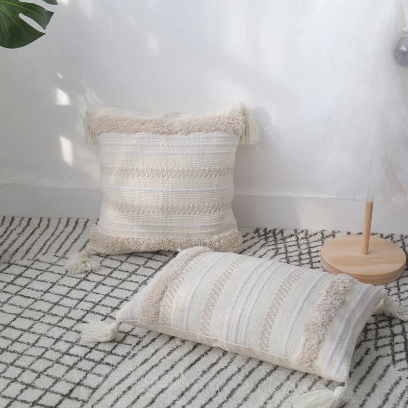 Стеганая вышитая наволочка индивидуальная прикроватная для дивана Наволочка на