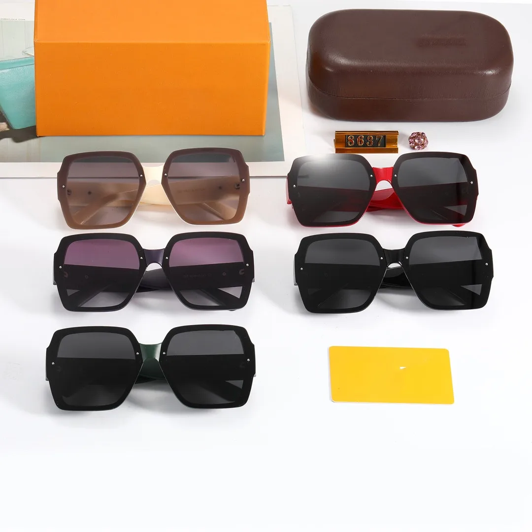 

Sunglasses Brand luxury new collection 2021, classic and vintage styles, sight solar accessory, reflective lenses, formen women