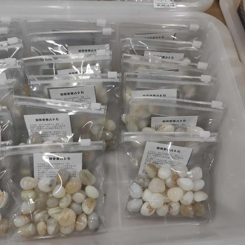 

a pack Natural Crystal Runes Stones Irregular Divination Agate Rune Fortune-telling Reiki Healing Meditation Gift Decor