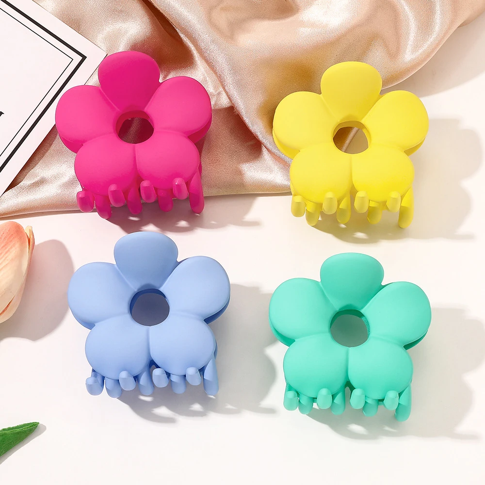

1 PC New Colorful Frosted Flower Cute Hair Claw Spring Candy Plastic Hairgrips Hairdressing Tool Women Accessories for party