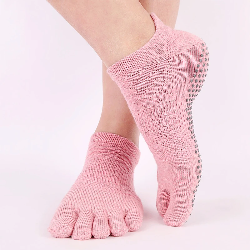 

3 Pairs Yoga Socks Silicone dots Anti-slip five toe Pilates Socks with Grips Woman Dance active wear cotton sports socks