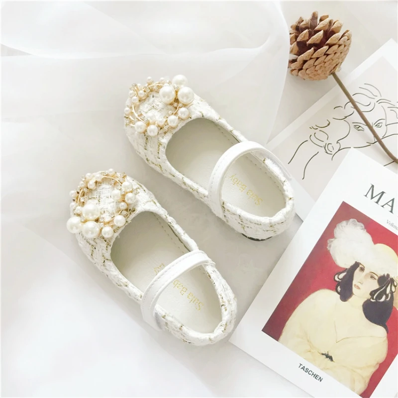 

Girls' Soft Bottom Princess Retro Little Fragrant Pearl Single Shoes