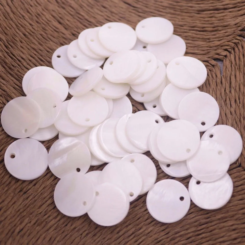 Монета ракушка натуральная белая перламутровая блестящие поделки 10 мм 15 на выбор