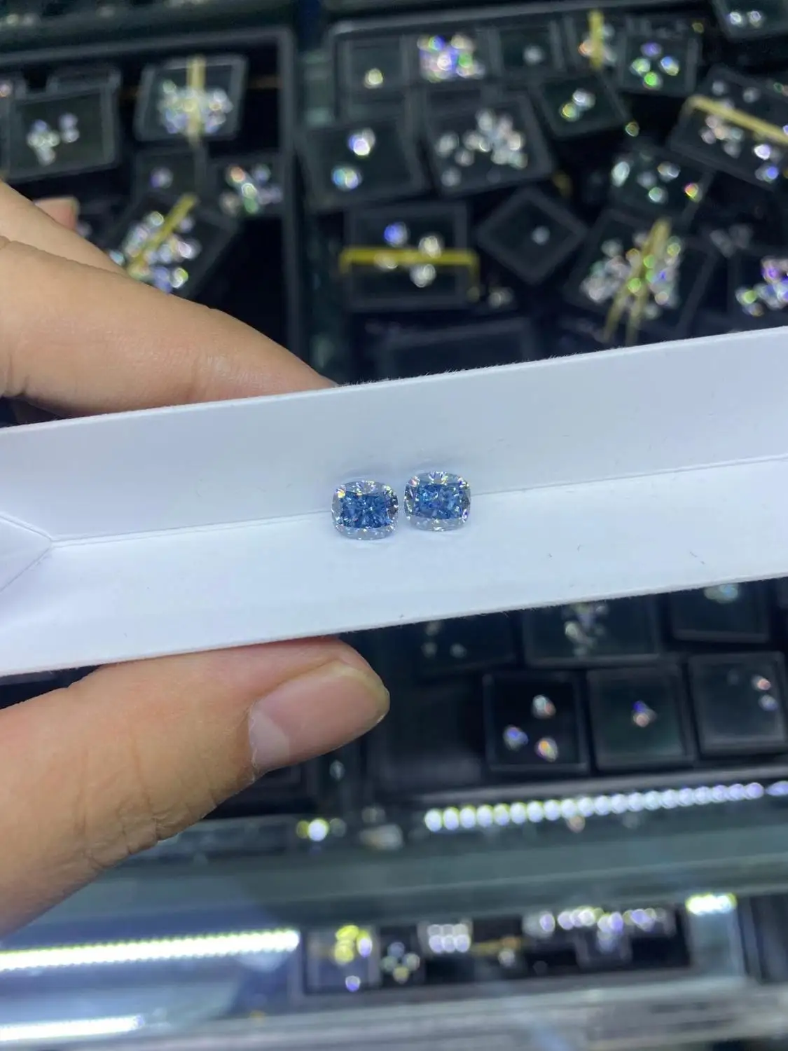 

6*8MM Wholesale NEW RARE ROYAL BLUE Cushion High Quality vvs1 Loose Moissanite