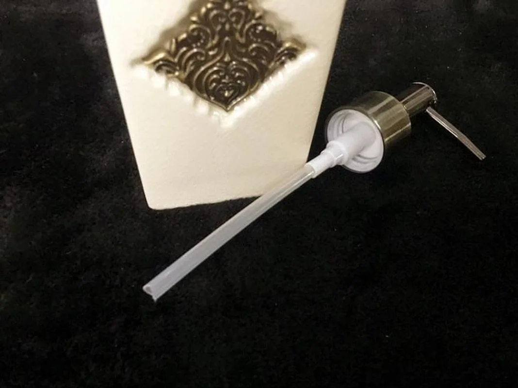 Керамический дозатор мыла для рук NarwalDate диспенсер с бронзовой проволокой