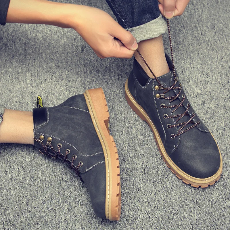 

Martin Boots Men's Trendy Boots Mid-top Men's Boots Men's British Style Tooling Short Boots High-top Leather Boots Men's Shoes