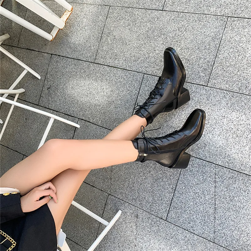 

2020 New Black Women Ankle Boots Lace-up Chunky Heel Shoes Woman Short Booties Cowboy Boots for Autumn Platform Boot