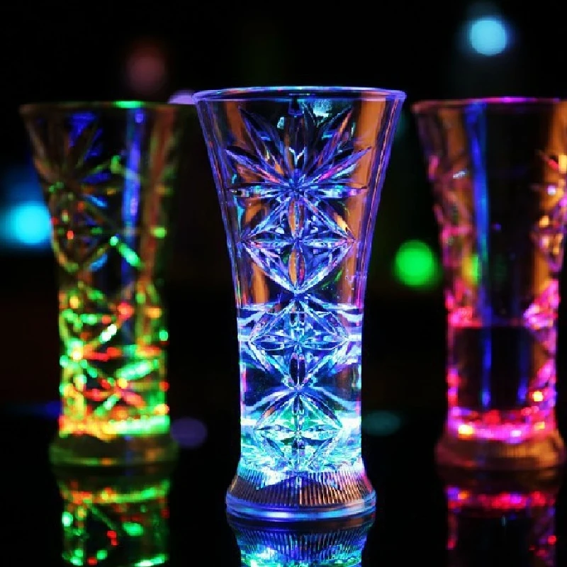 СВЕТОДИОДНЫЙ АВТОМАТИЧЕСКИЙ мигающий чашки Сенсор светильник вверх кружка