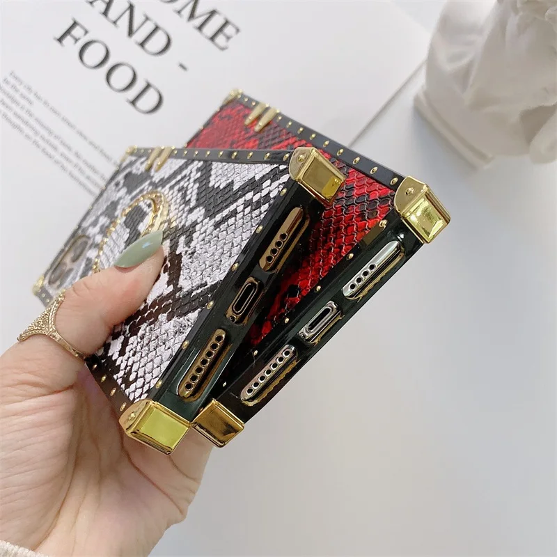 

Luxury Snake Skin PU Leather Square Phone Case For Samsung Galaxy S20FE S9 S10 Plus S10E Lite Note 10 20ultra A50 A70 S21 cover