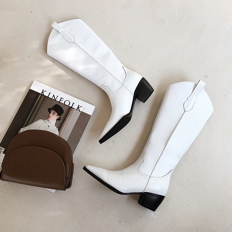Buono Scarpe/высокие сапоги в ковбойском стиле в стиле ретро; обувь с острым носком и вышивкой; женская кожаная обувь; Botas Mujer; прошитая женская обувь на каблуке