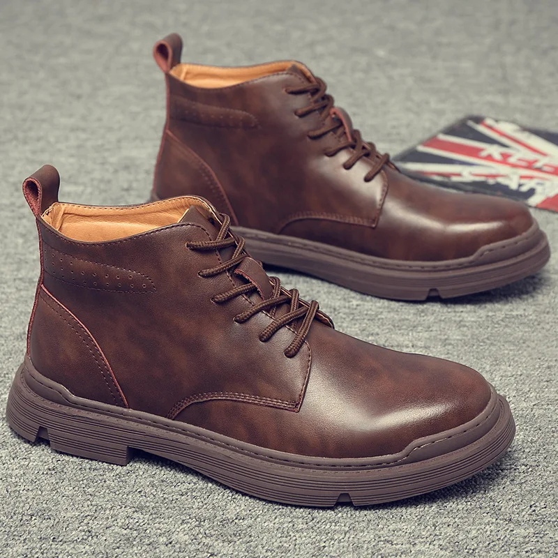 

Новинка Осень-зима 2021 мужские Ботинки Martin с высоким берцем в британском стиле ретро Мужская обувь рабочие ботинки кожаные ботинки средней в...