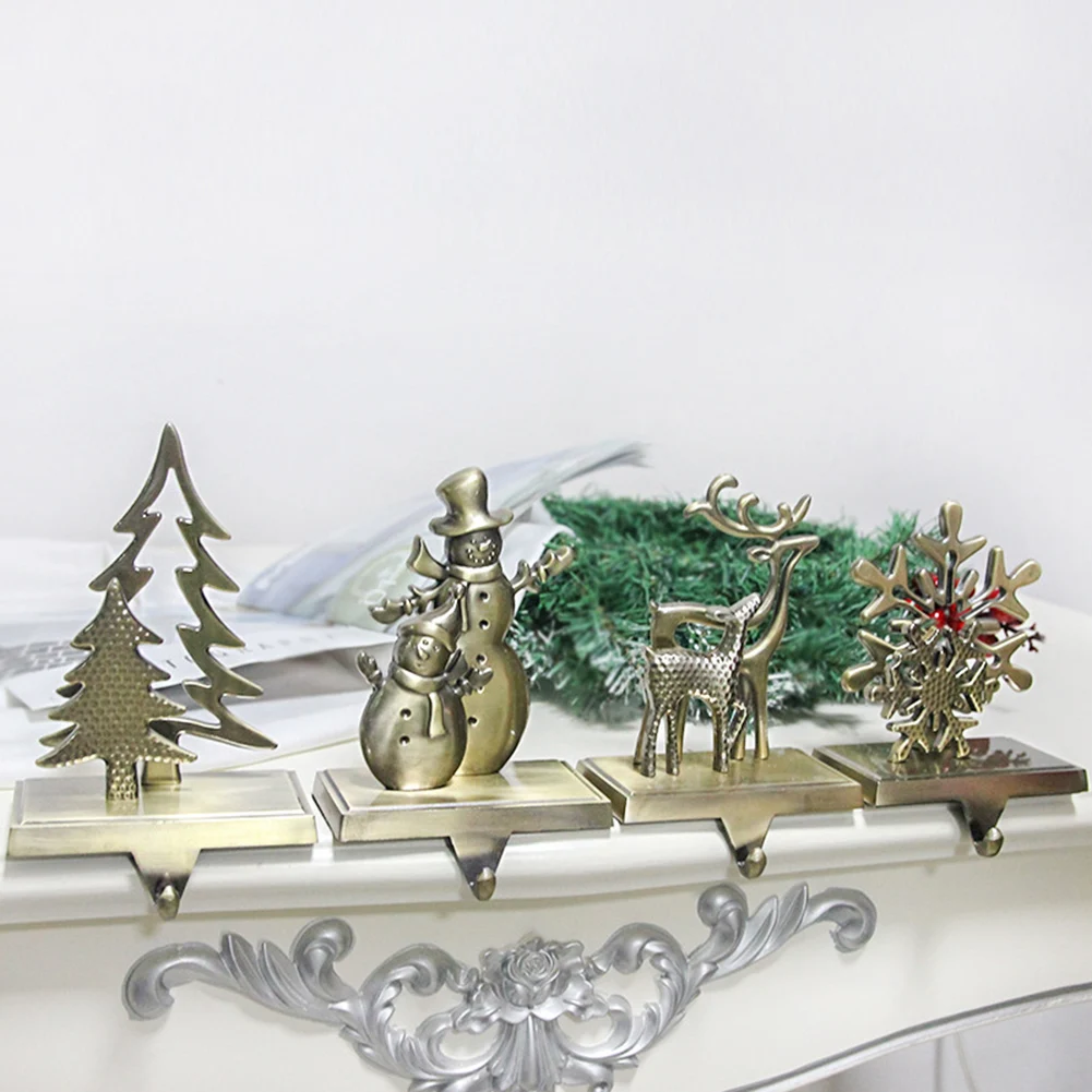 

Christmas 3D Hook Metal Wreath Hanger Bracket Snowman Christmas Trees Snowflake Door Hook Decoration Garland Holder Xtmas Gifts