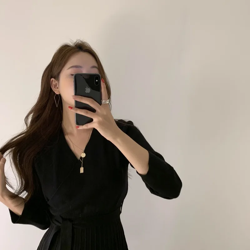 

V-neck Knitted Mini Dress Korean Women Spring2021 Full Sleeve Office Ladies A Line Elegant Sexy Sweater Female Knitting Vestidos