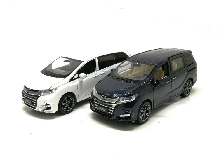 Новинка 1:32 Honda Odyssey литая под давлением металлическая модель автомобиля с музыкальным мигающим оттягиванием 6 открывающихся дверей детские игрушки подарки