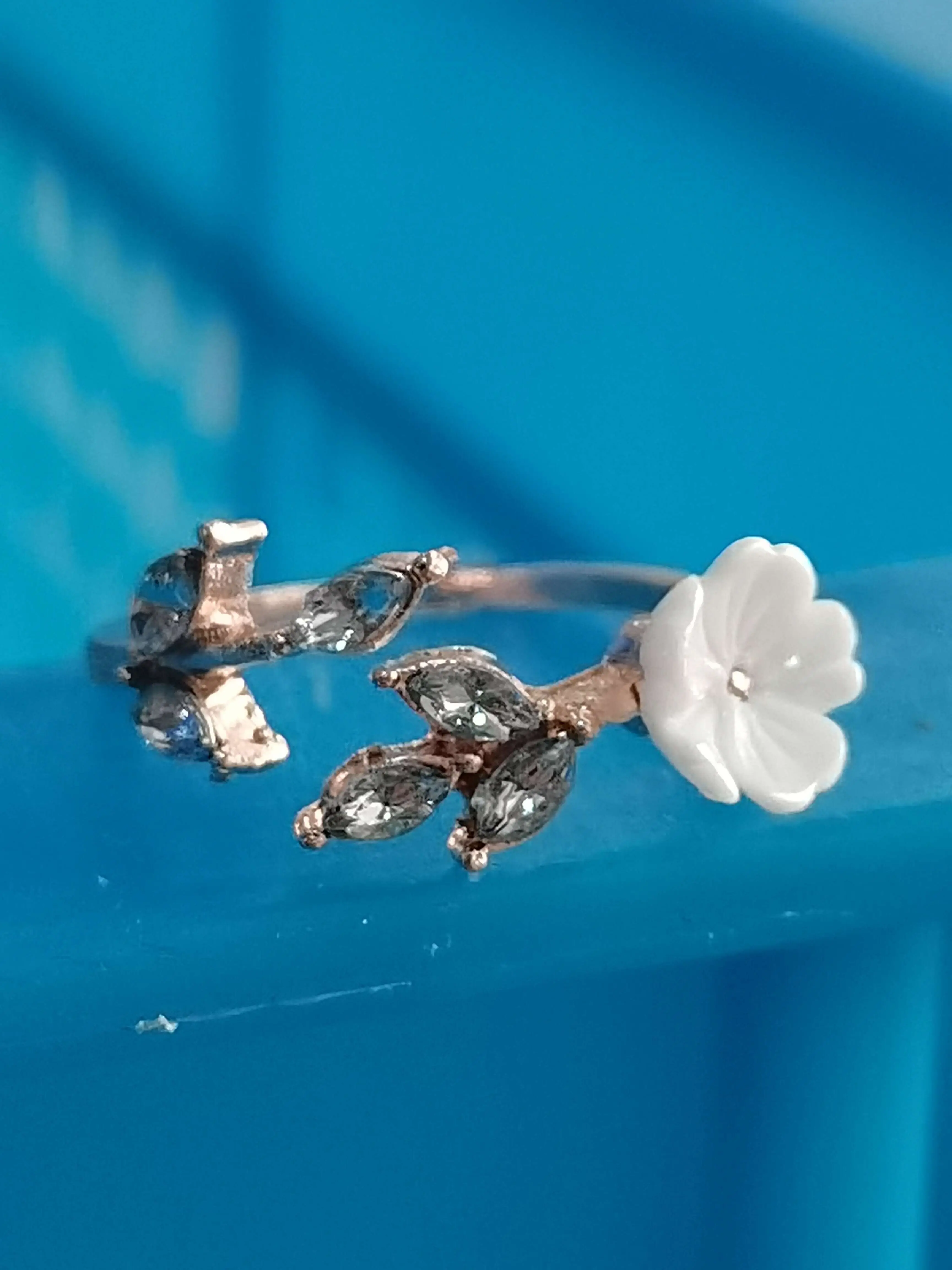 

Delicate Zircon Crystal Leaf Shell Flower Adjustable Ring For Women Ladies Girls Rose Gold Color Finger Bague Jewellry Gift