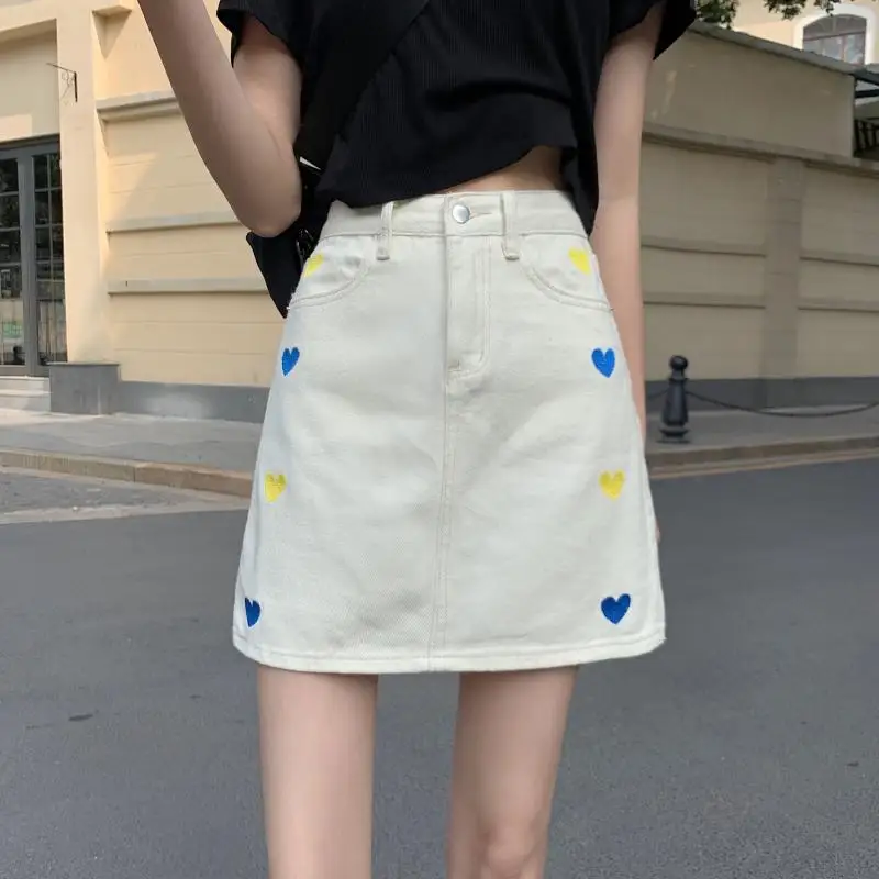 

2021 Spring Summer New Female Embroidery Love High Waist A-Line Washed Casual Retro Korean Short Slim Slimming Sexy Denim Skirt