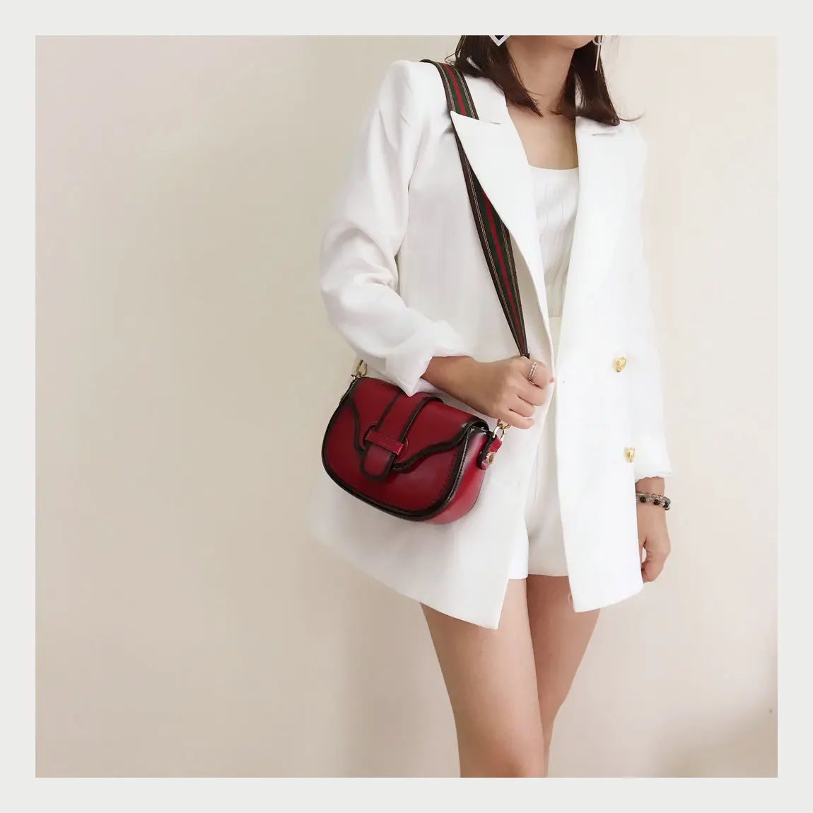 Cowhide bag 2021 new broadband messenger bag retro women's bag two-color cowhide tide piggy bag