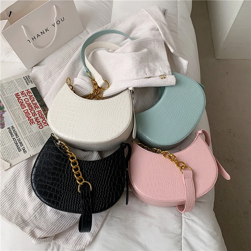 

Unique Design Crocodile Pattern Chain-link Shoulder Bags For Women Fancy Moon Shape Saddle Purses High Quality PU Leather Clutch