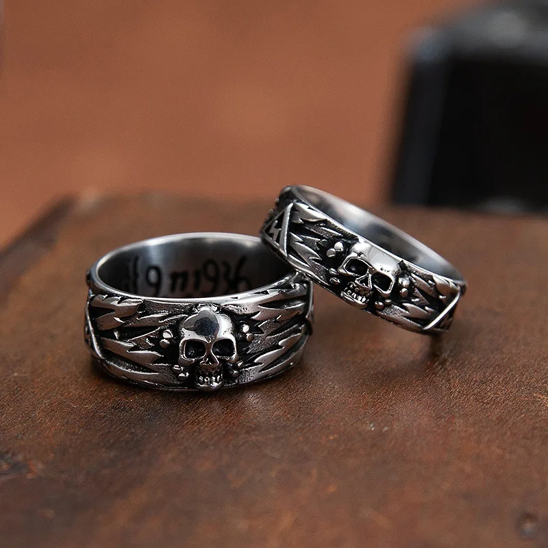 

Vintage Men Women Devil Skull Ring Domineering Stainless Steel Biker Ring Fashion Couple Gothic Punk Jewelry Size 6-12 Wholesale