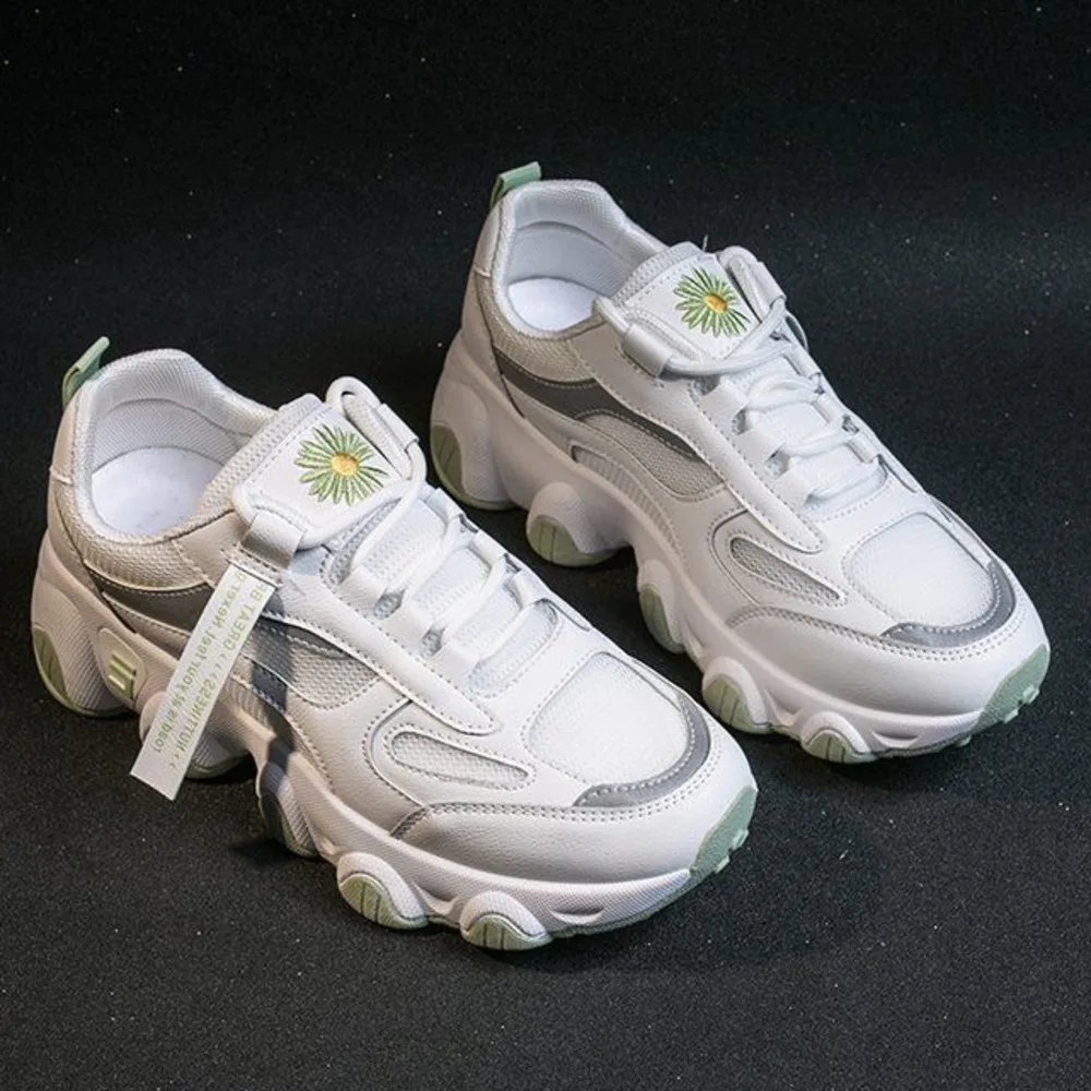 Женская летняя обувь Новинка 2020 года Кроссовки из вулканизированной дышащей