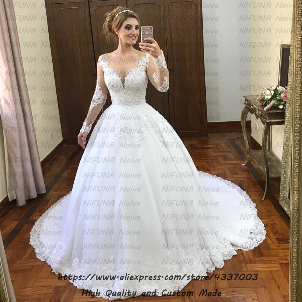 Бальное платье с длинным рукавом свадебное роскошное кружевное бусинами в стиле