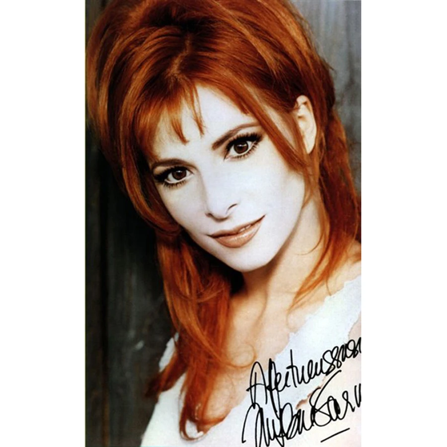 

Full Square/Round Drill DIY Diamond Painting France Singer Mylene Farmer Diamond Embroidery Cross Stitch Home Decor Gift SS1128