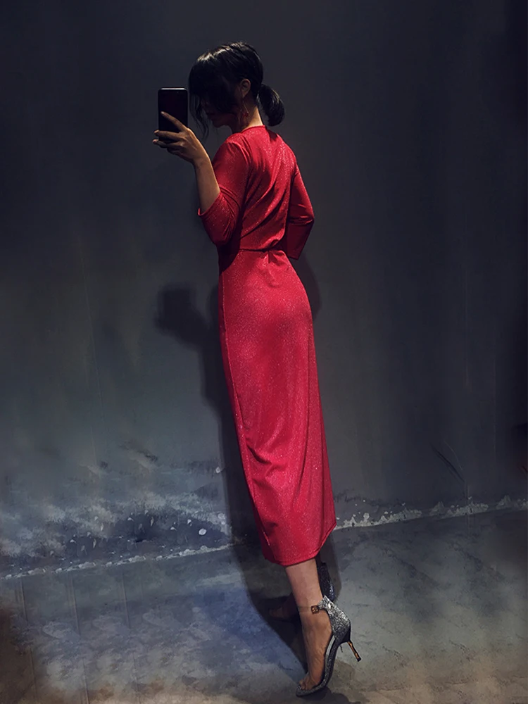 Женское цельнокроеное вечернее платье с поясом и V образным вырезом|Платья на