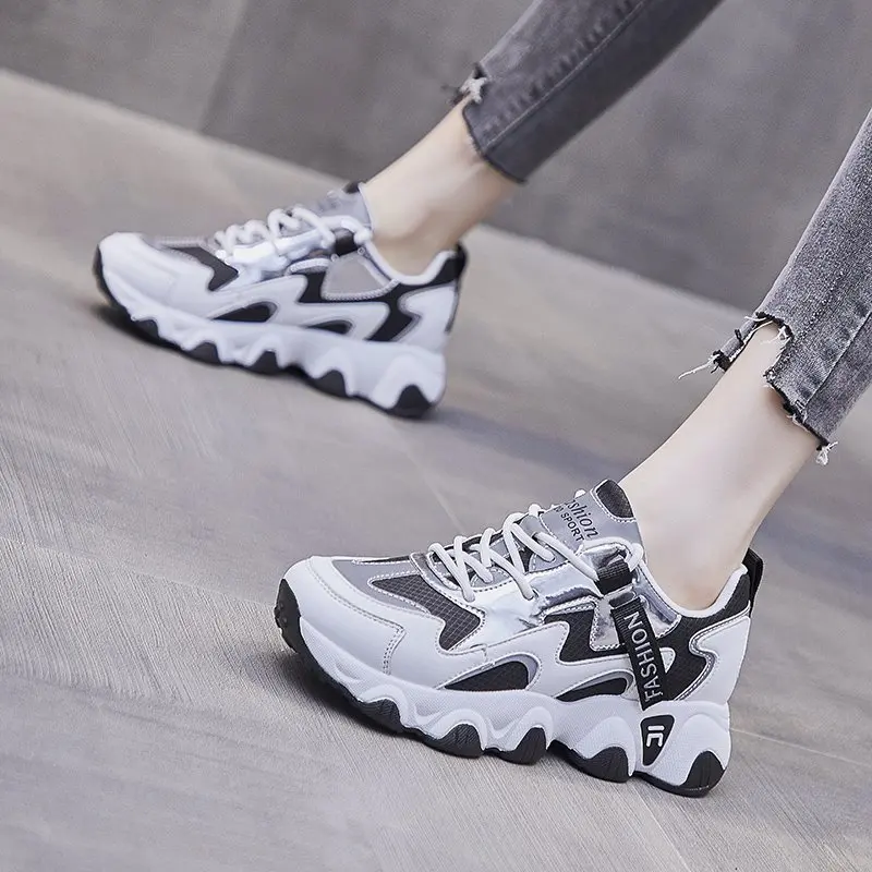 

2021European beauty shoes thick-soled comfortable lace-up old shoes breathable soft-soled student running shoes
