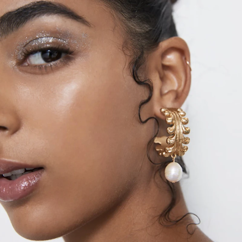 Dvacaman ZA Gold Oorbellen Crystal Pendientes блестящие эффектные Висячие серьги для женщин Свадебные подарки ювелирные изделия