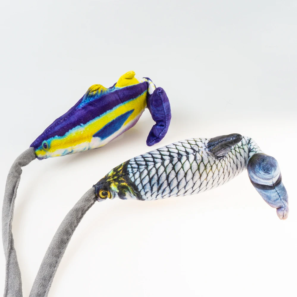 Игрушки для кошачьей мяты в режиме взаимодействия свисающая рыба и хвост с