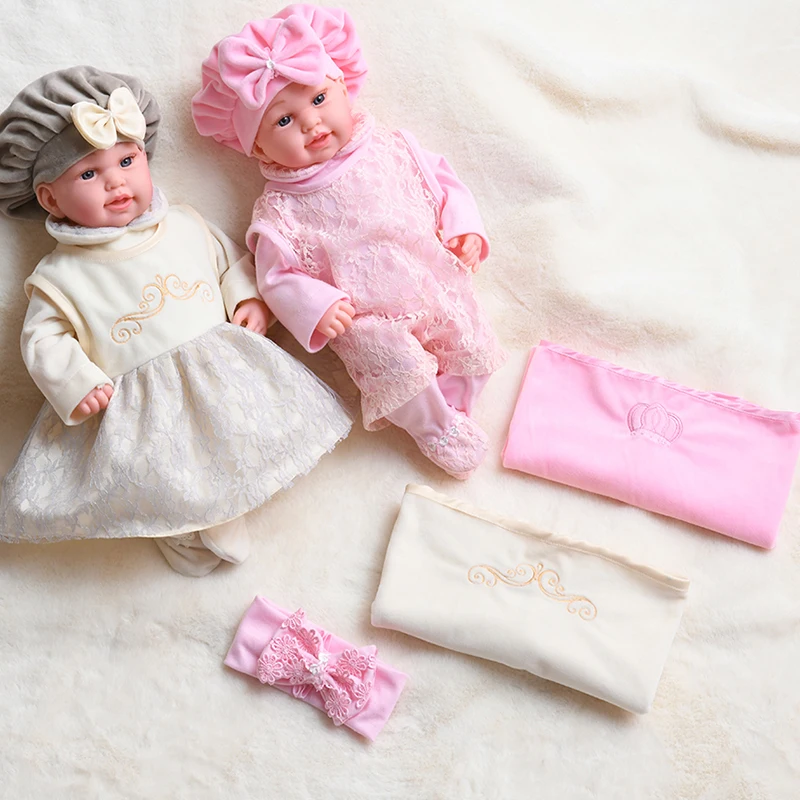 

JINXIN 45CM Reborn Baby Doll Carpet Smile Bebe Toys with Hat Soft Silicone Lifelike Real Bebe Toy No Function Girls Toy Gifts