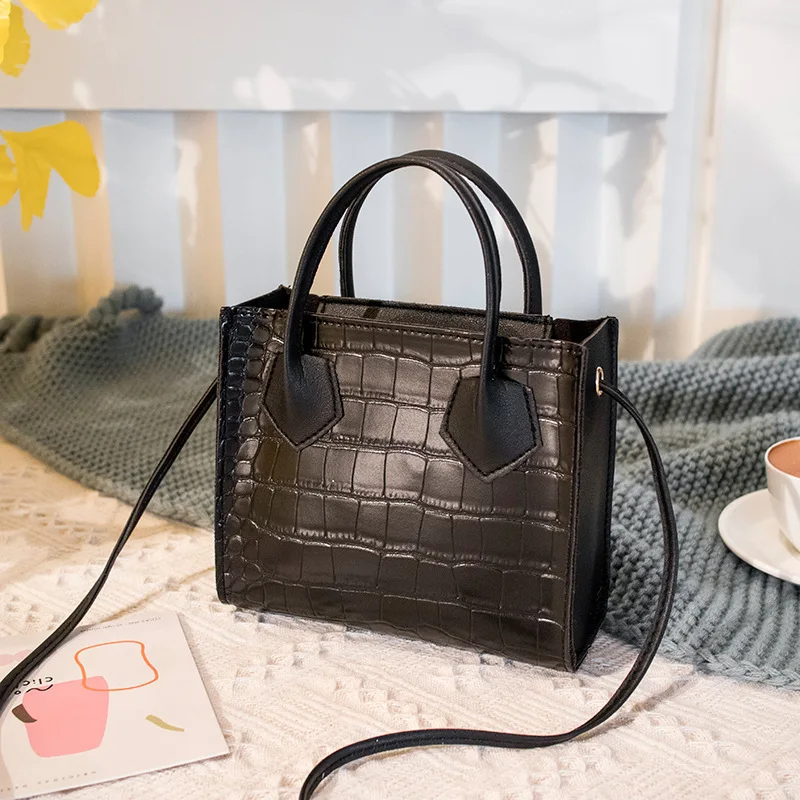 

2021 Fashion Trend Women Crocodile Pattern Crossbody Handbags Vintage Classic Solid Style Shoulder Bag Stylish Tote for Ladies