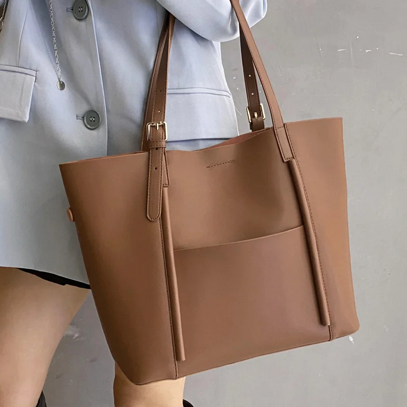 

2021 Korean style new leather women's oil wax fashion versatile portable tot one shoulder bag
