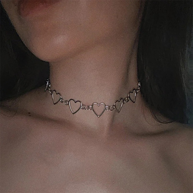 

2021 Hollow Korean Sweet Love Heart Choker Necklace Statement Girlfriend Gift Cute Bicolor Necklace Jewelry Collier Femme