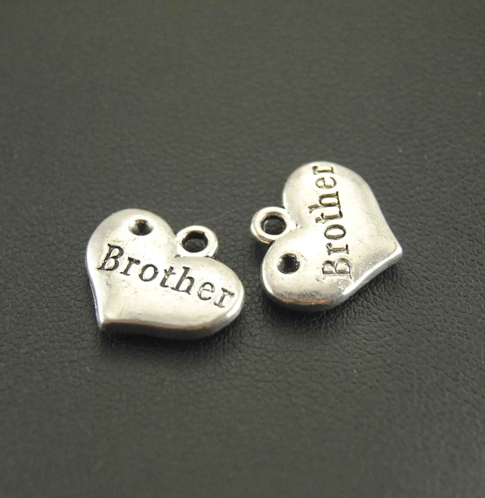 20 шт./лот сплав цинка серебряный цвет сердце черный брат подвески для семьи