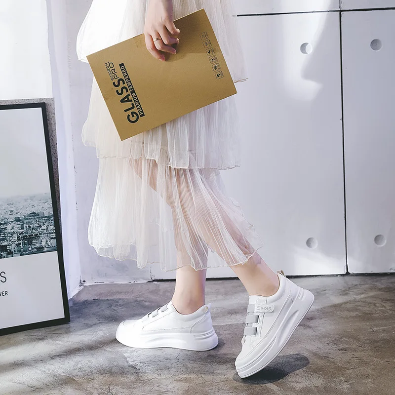 

Low Upper Women Casual Skateboard Shoes Thick Sole Light Breathable Flat Walking Non-slip Increase Height Slim Sport Sneakers