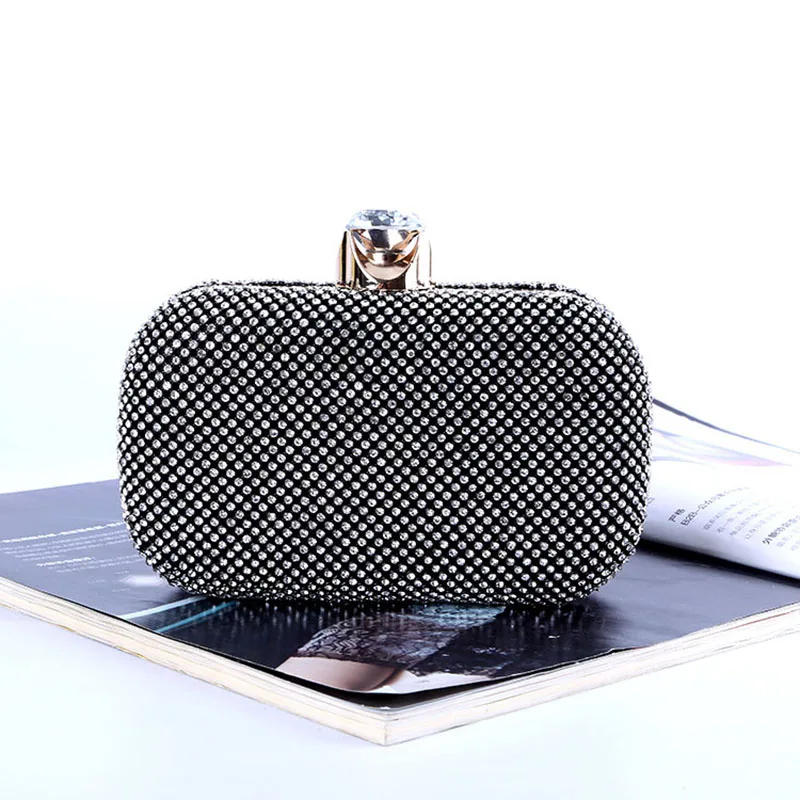 

The 2021 New European And American Banquet Package Hand-set Diamond Bridal Handbag JT220015