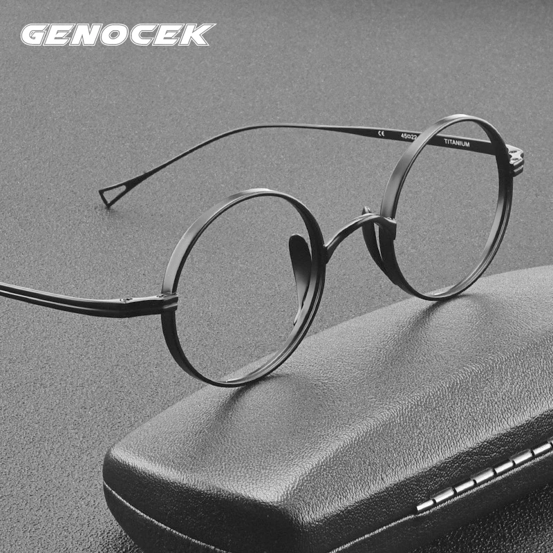 Montura de gafas de titanio Vintage para hombre y mujer, lentes ópticas redondas coreanas graduadas para miopía, montura pequeña de marca de lujo