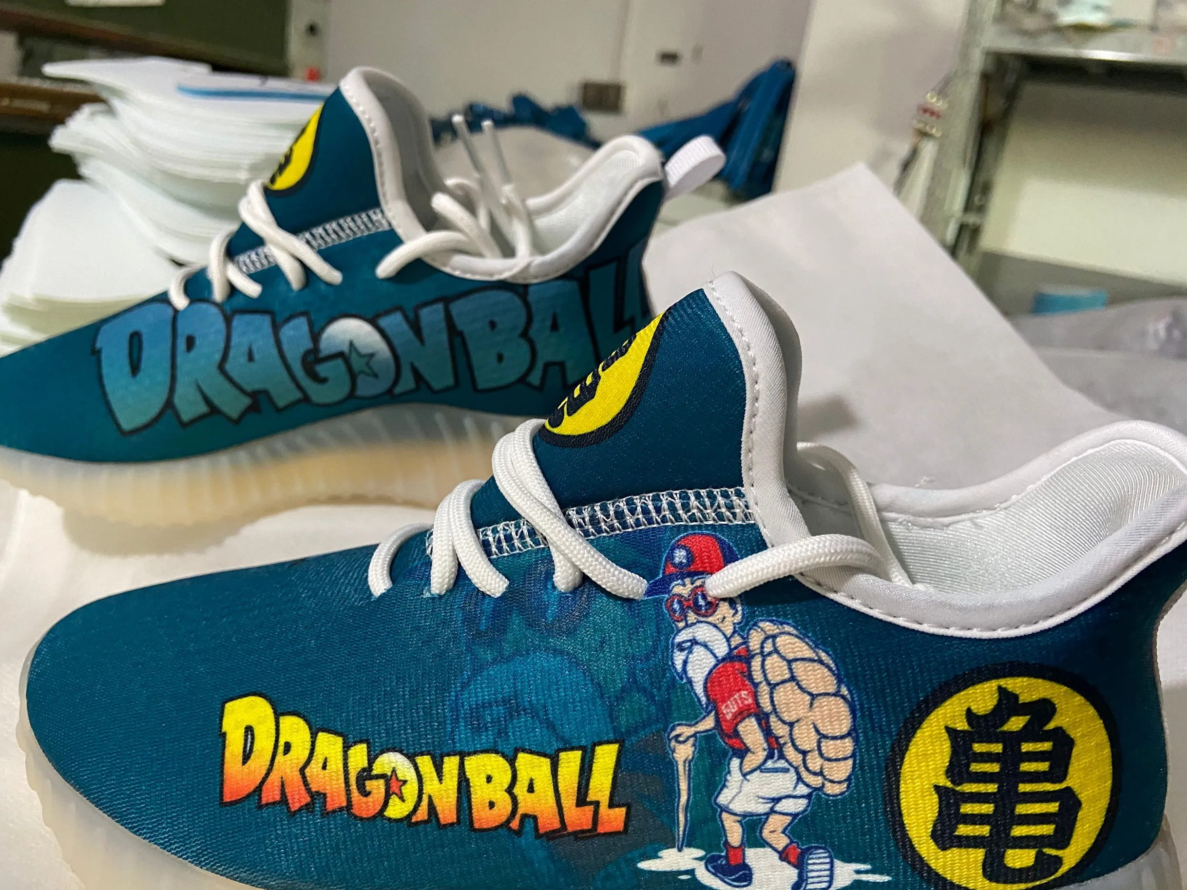 

Custom Sneaker MICHIGAN-STATE-SPARTANS Running Ocean Theme Shoes