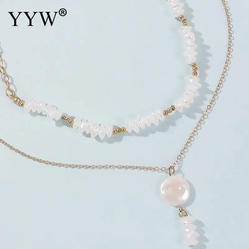 

Round Pendant Creative Resin Geometric Pendant Necklace Multilayer Bone Chain Round Pendant For Female Daily Wear Or Matching