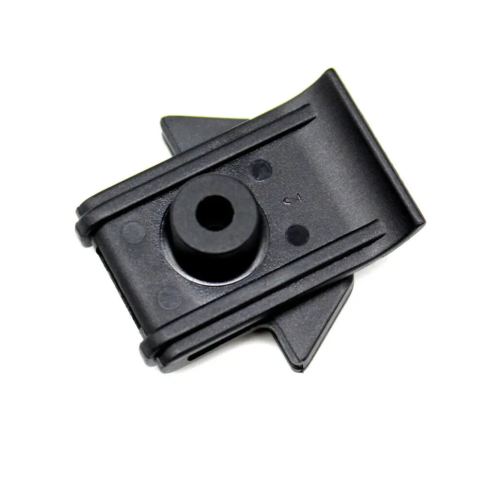 

5pcs White Nylon Rocker Molding Clips Retainer Fastener Screws for 2005-2012 Ford Mustang W710528-S300