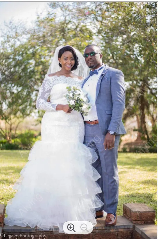 

Fashion Off the Shoulder Applique Bridal Vestido De Novia Princess New Hot Long Sleeve Tulle Tiered Ruffles Wedding Dress