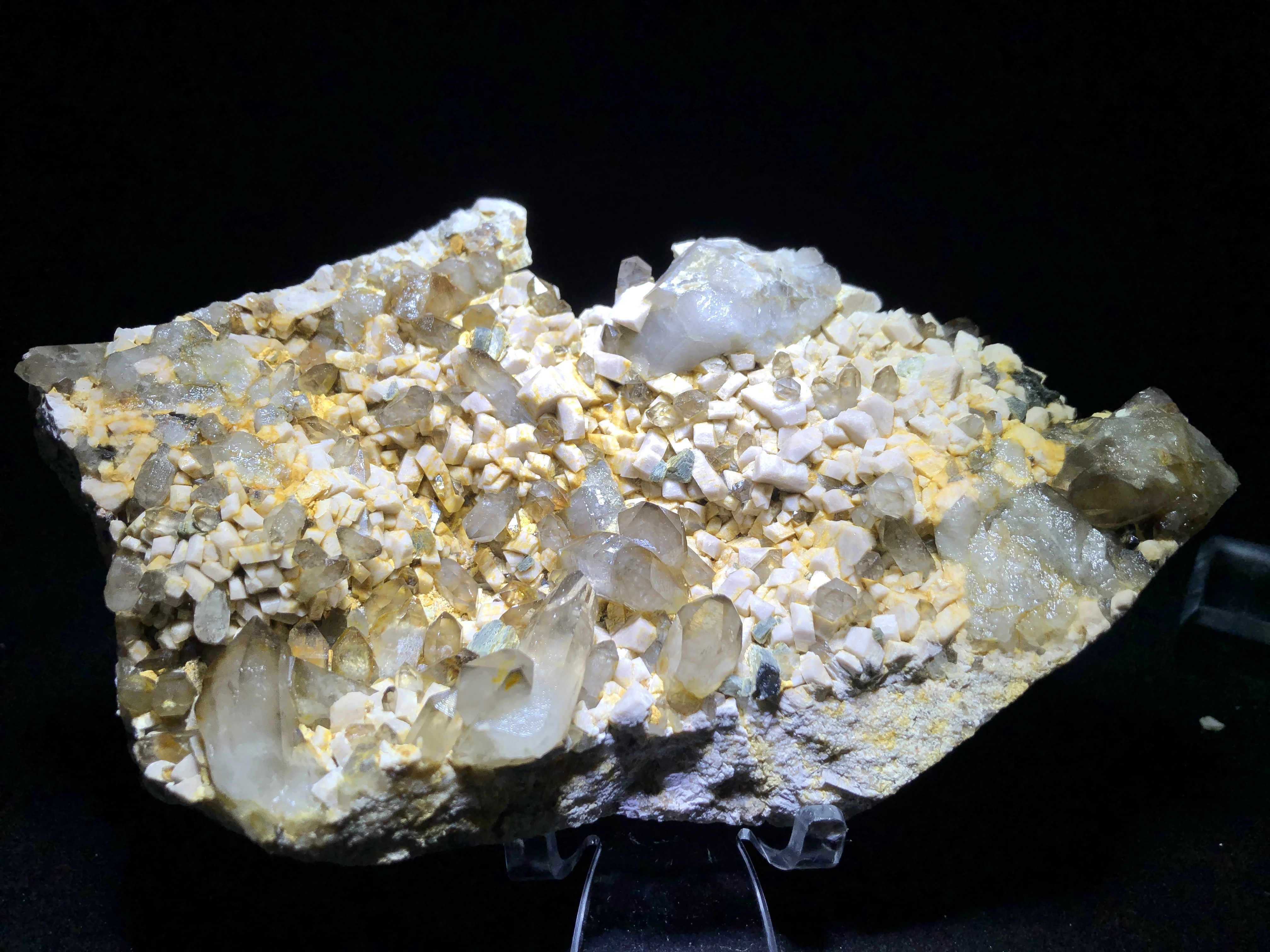 

467.1g.Rare natural garnet crystal hexagonal point feldspar mica brass multi mineral crystal symbiotic halo energy healing