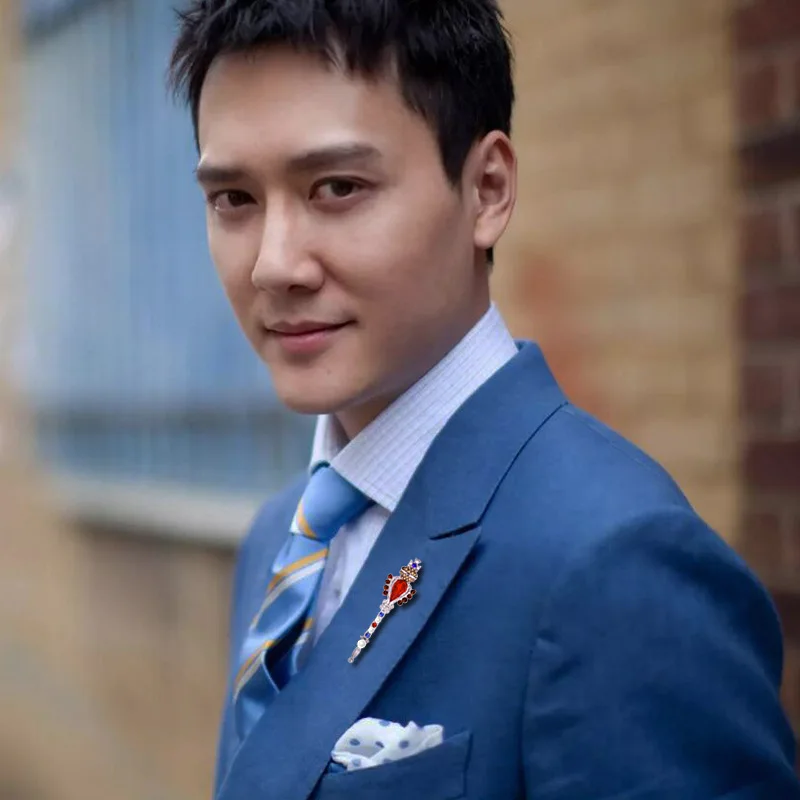 Новая мода Ретро Корона Крест красные стразы заколки и броши маленькая палочка