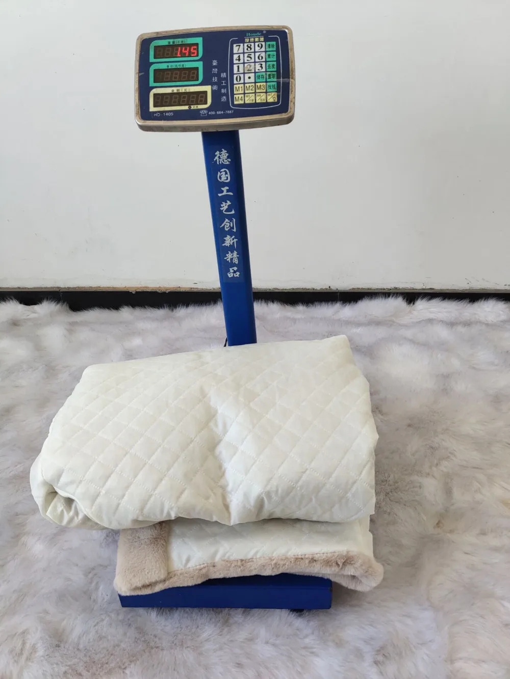 Шуба женская теплая большого размера из искусственного меха