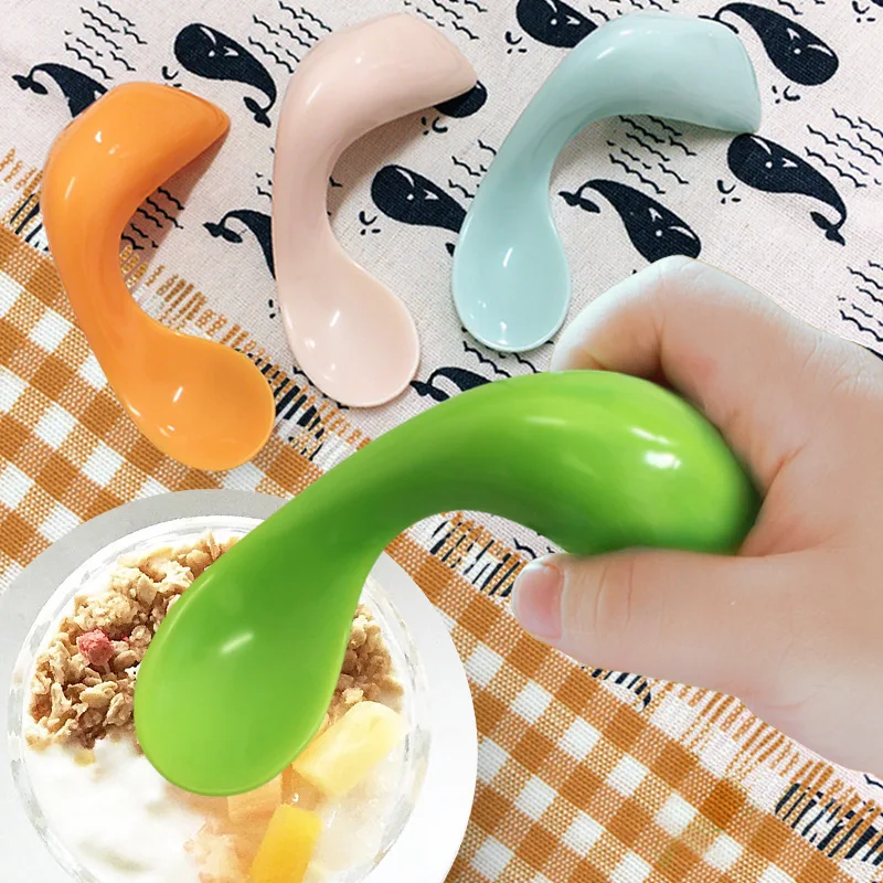 Crooked Spoon Child Training Spoon Baby Learn to Eat Cartoon Kindergarten Baby Eating Tray Cartoon Rice Bowl For Kids Colorful