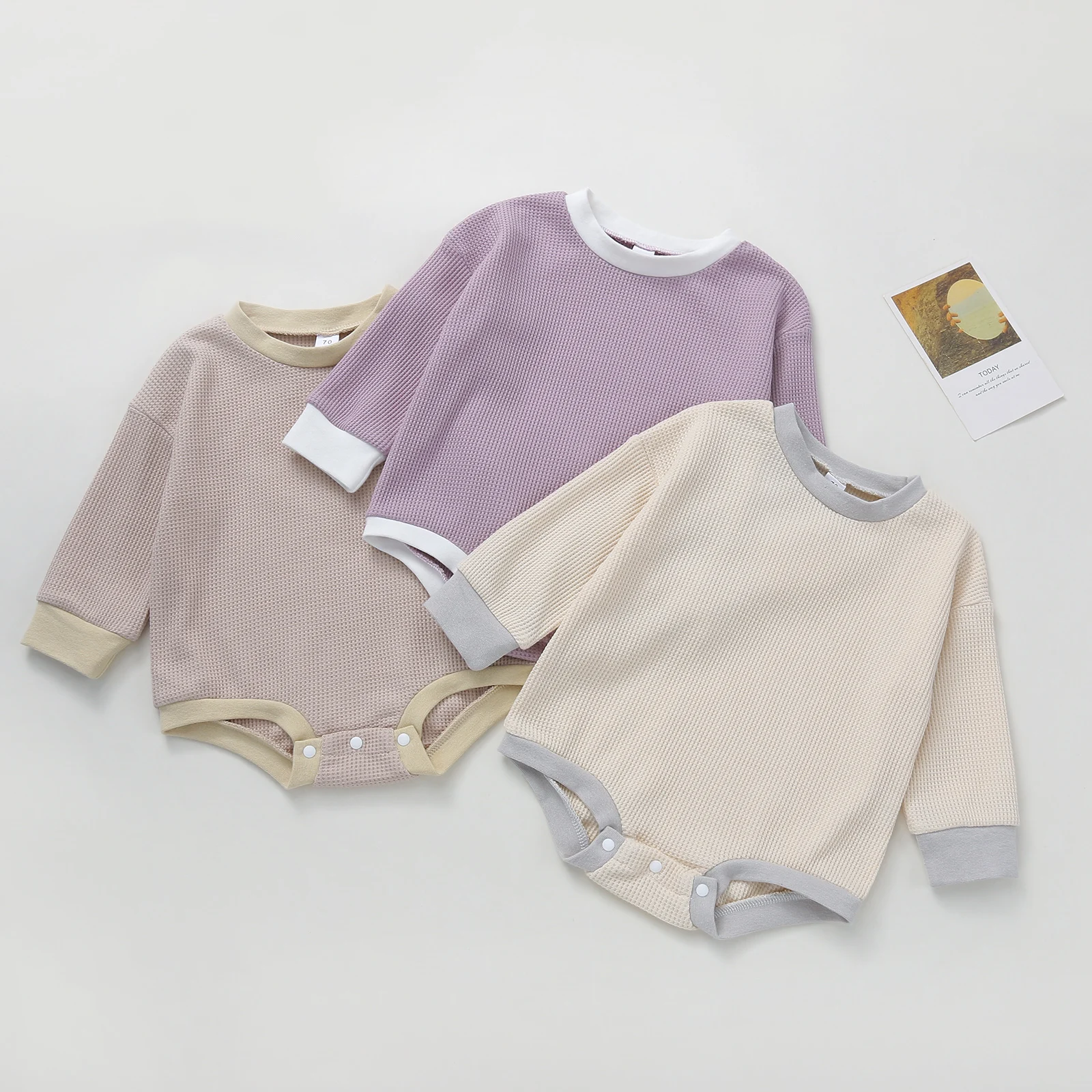 

2021-06-29 Lioraitiin 0-24M Baby Boy Girl Autumn Rompers Splicing Color O-Neck Long-Sleeves Jumpsuit with Crotch Buttons