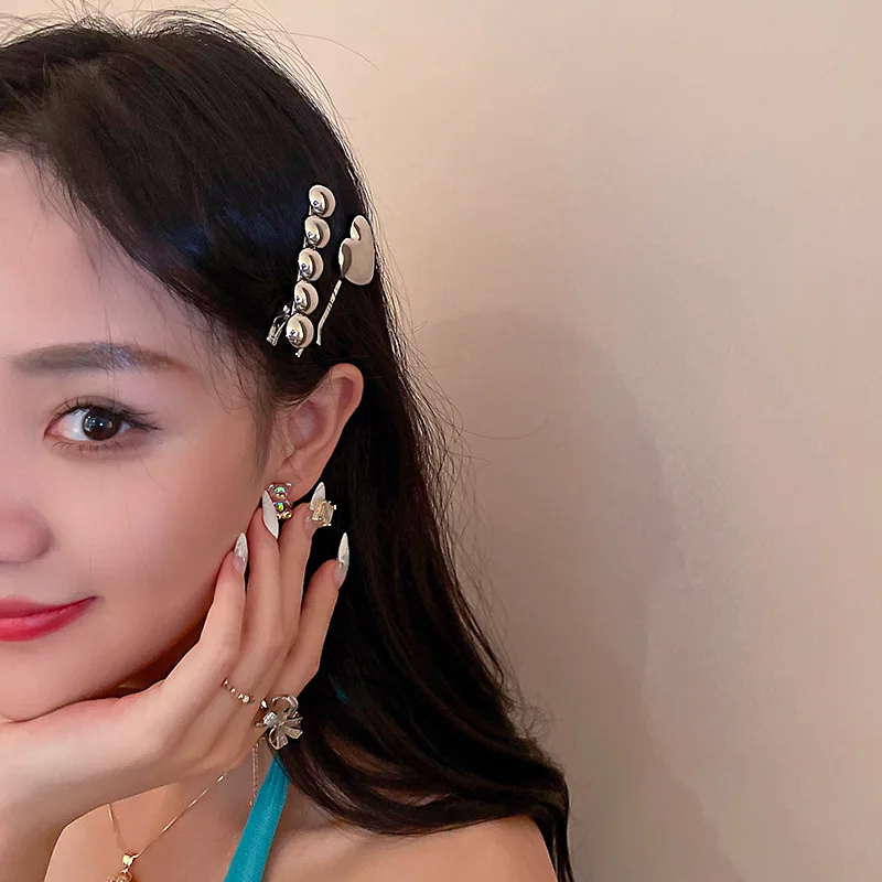 

2PCS/SET Fashion Vintage Silver Color Heart Beads Metal Hair Clips Hairgrip for Women INS New Hairpins Hair Accessories