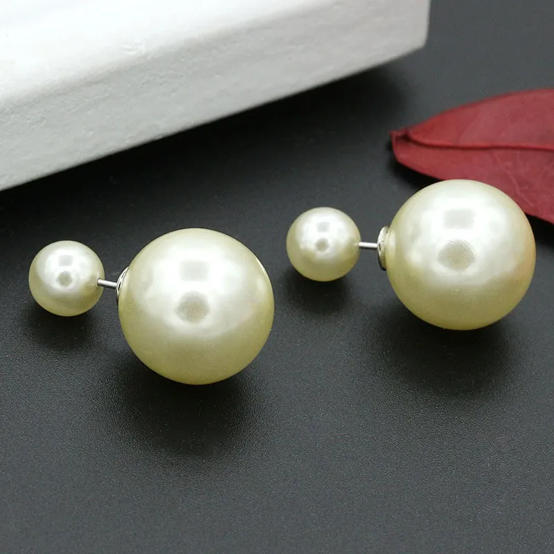 

Korean version spherical stud simple Temperament white simulation pearl stud earrings size double pearl stud